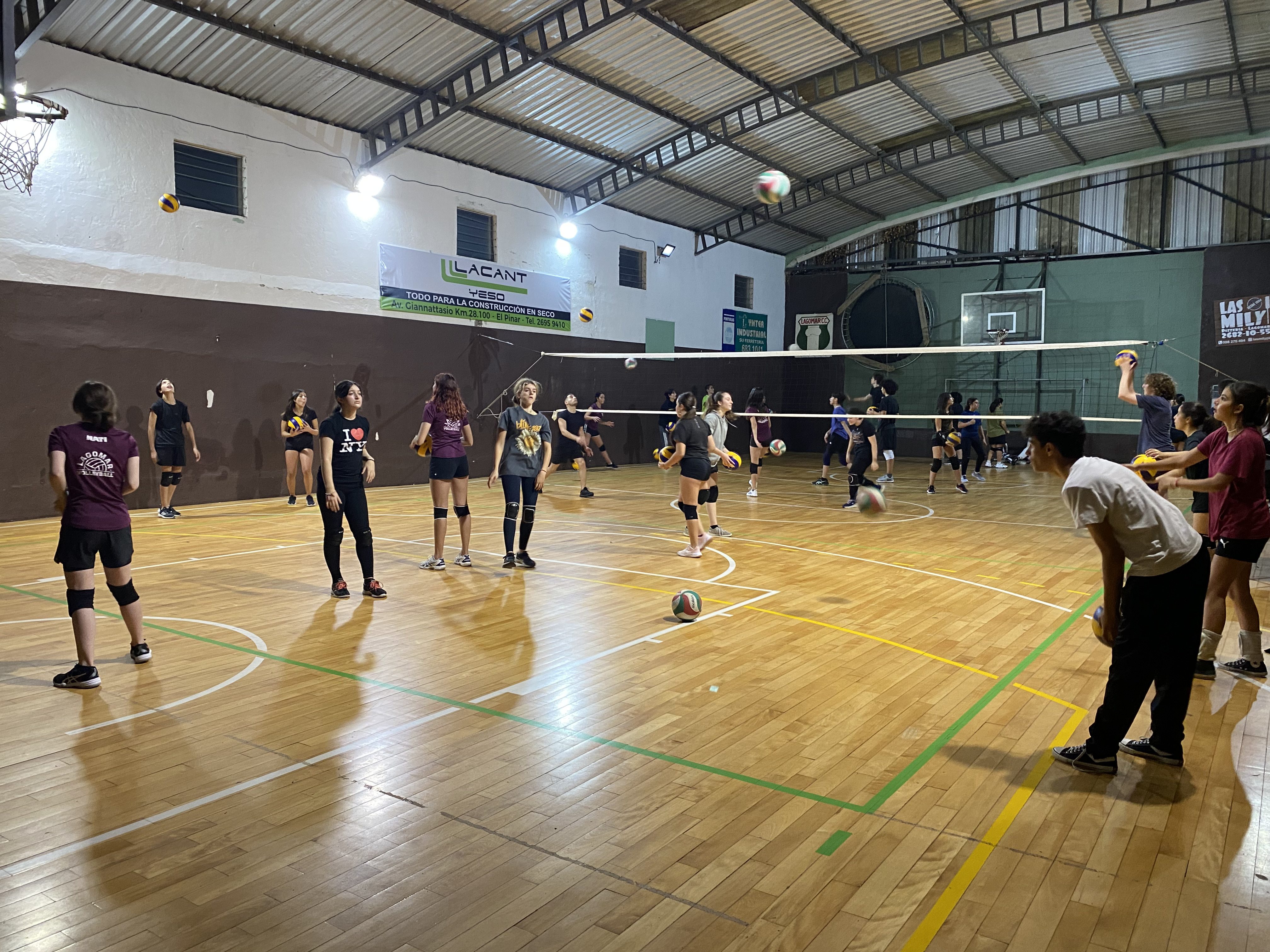 Gimnasio Cerrado Auxiliar